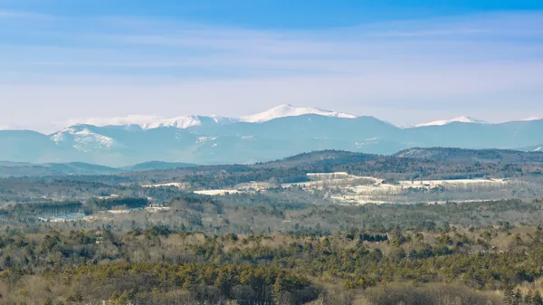 $405,000 | 60 Brett Hill Road, Paris, ME 04281