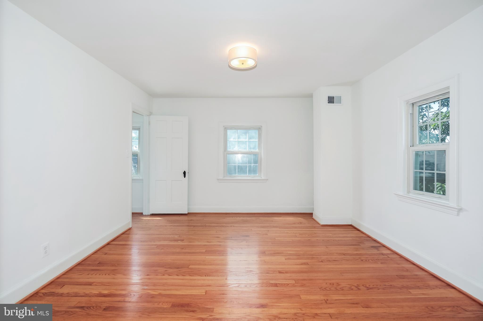 6210 Sligo Mill Road Northeast Washington, DC 20011 - Photo 22 of 38