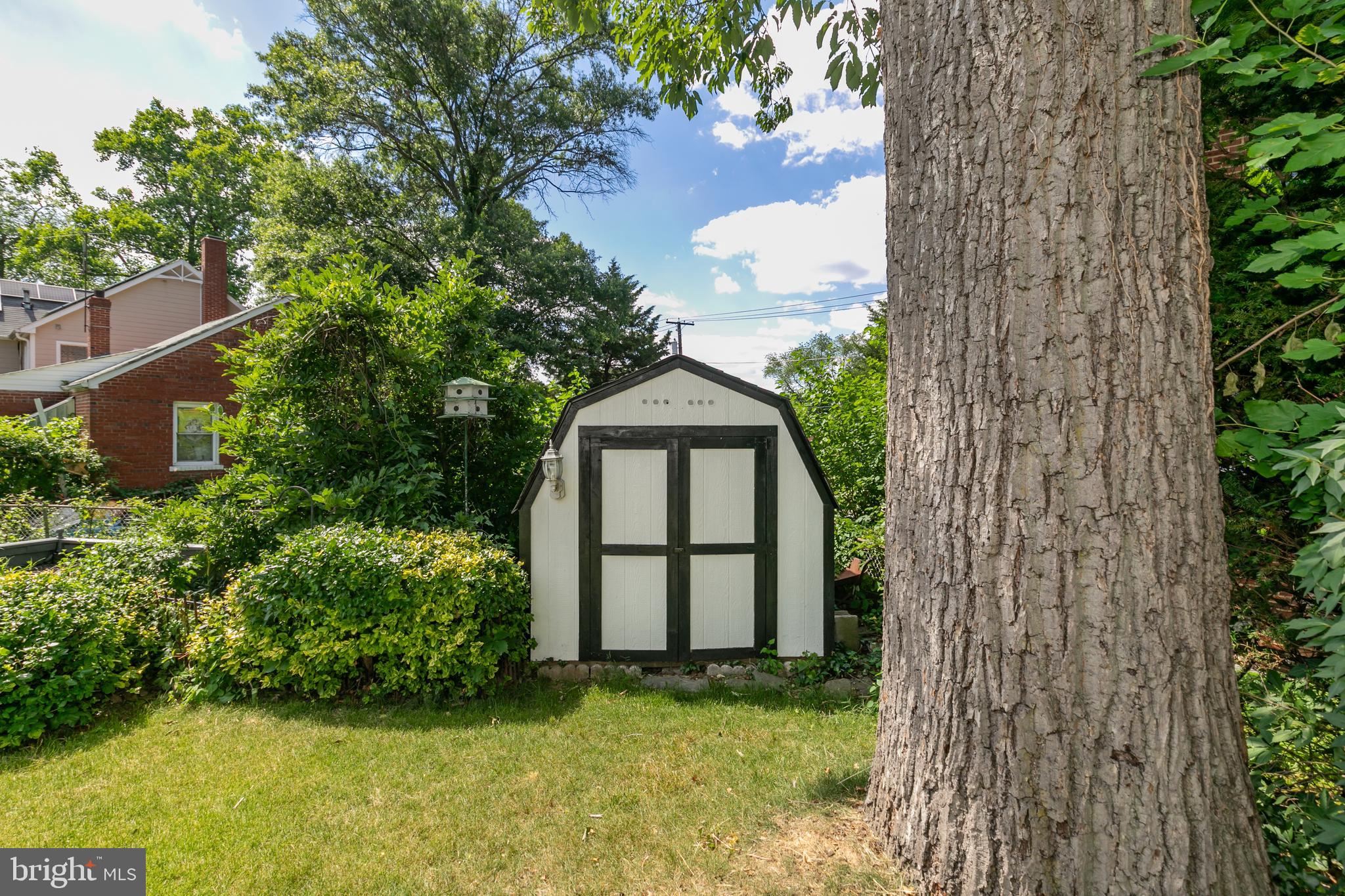 6210 Sligo Mill Road Northeast Washington, DC 20011 - Photo 36 of 38