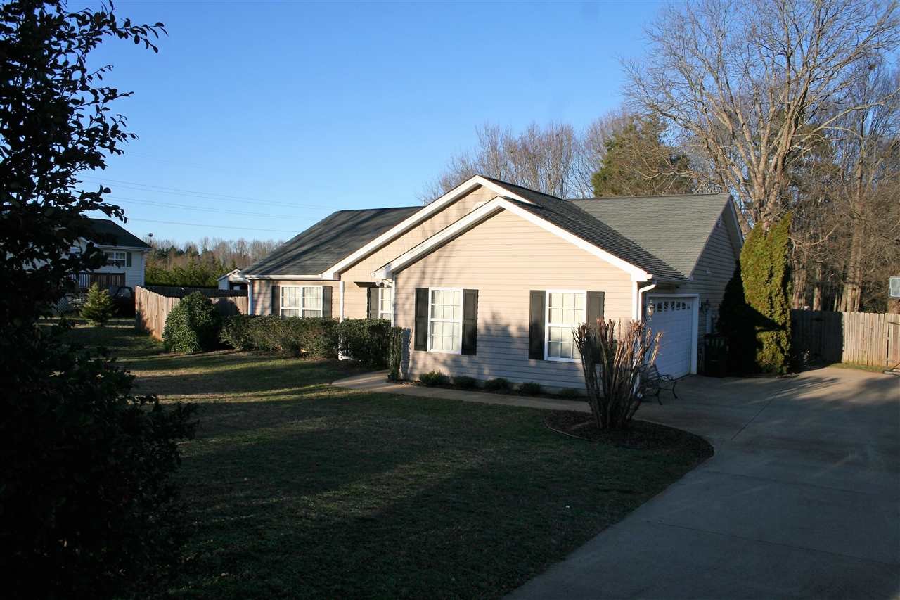 3470 New Cut Road Inman, SC 29349 - Photo 2 of 36