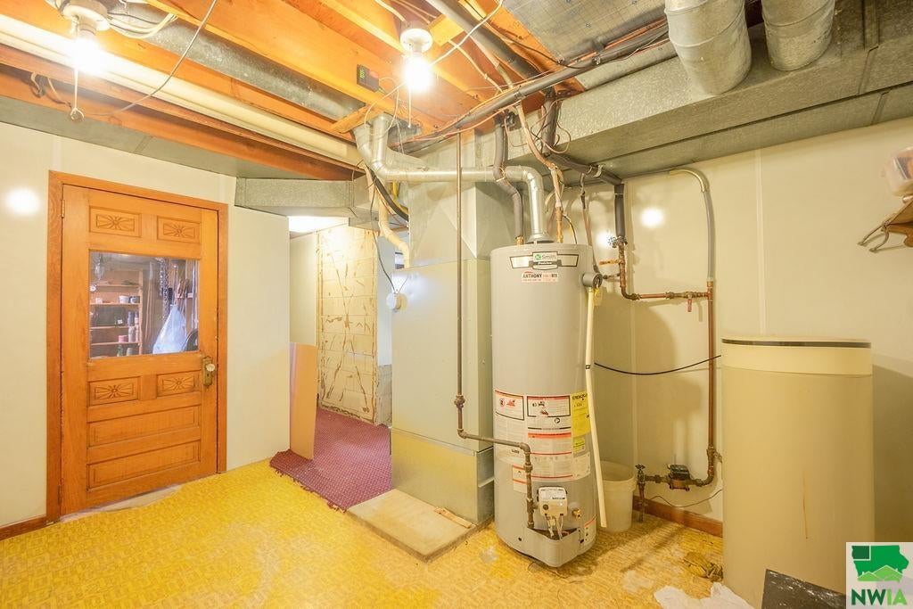 38 Prospect Street Southwest Le Mars, IA 51031 - Photo 18 of 24 Gallery Image 18
