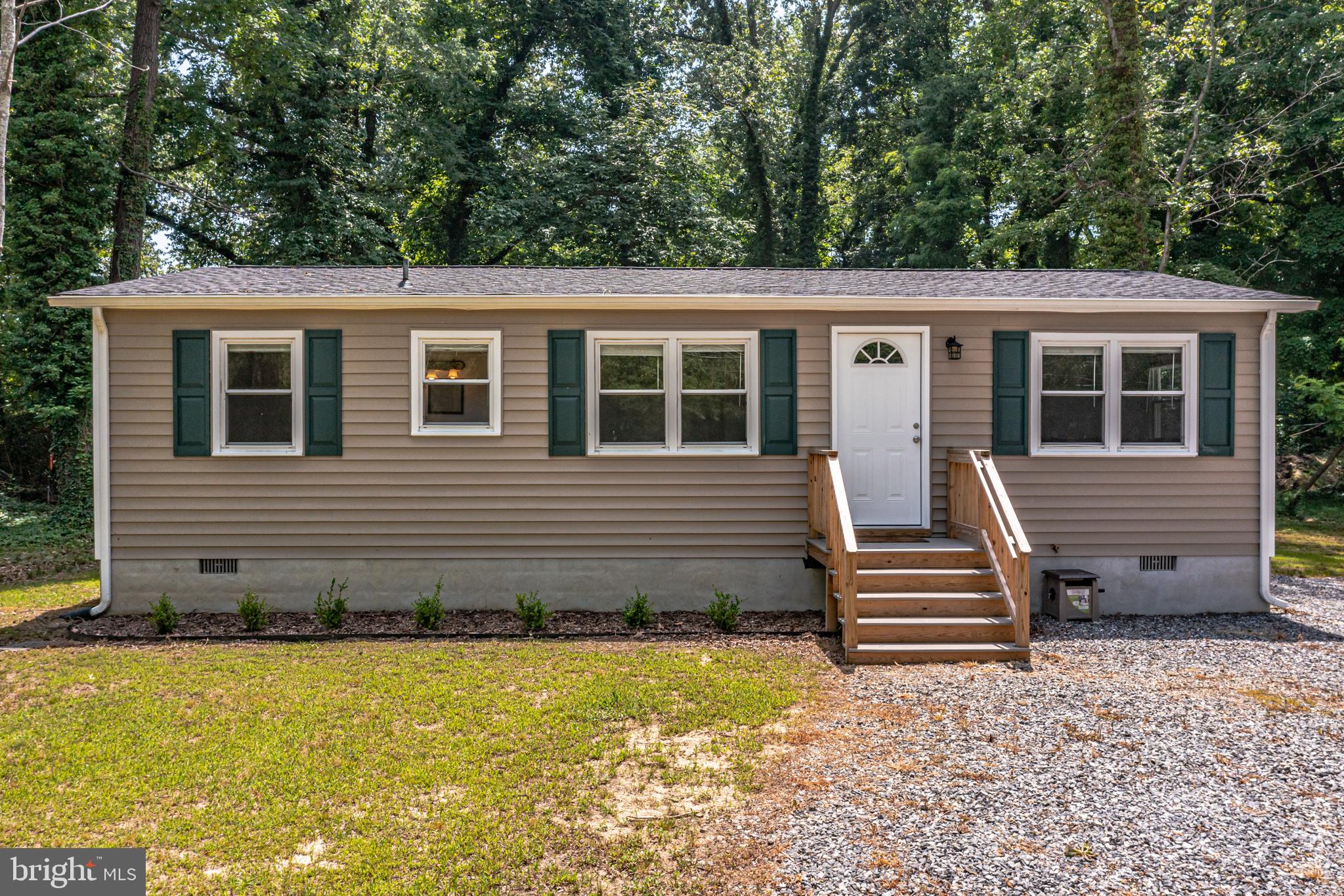 696 Johns Neck Road Weems, VA 22576 - Photo 9 of 37 Gallery Image 9
