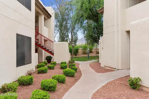 $289,999 | 750 East Northern Avenue, Unit 2051, Phoenix, AZ 85020