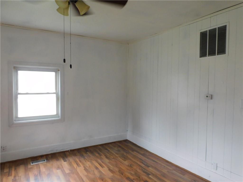 318 Middle Street Rosedale, IN 47874 - Photo 12 of 23