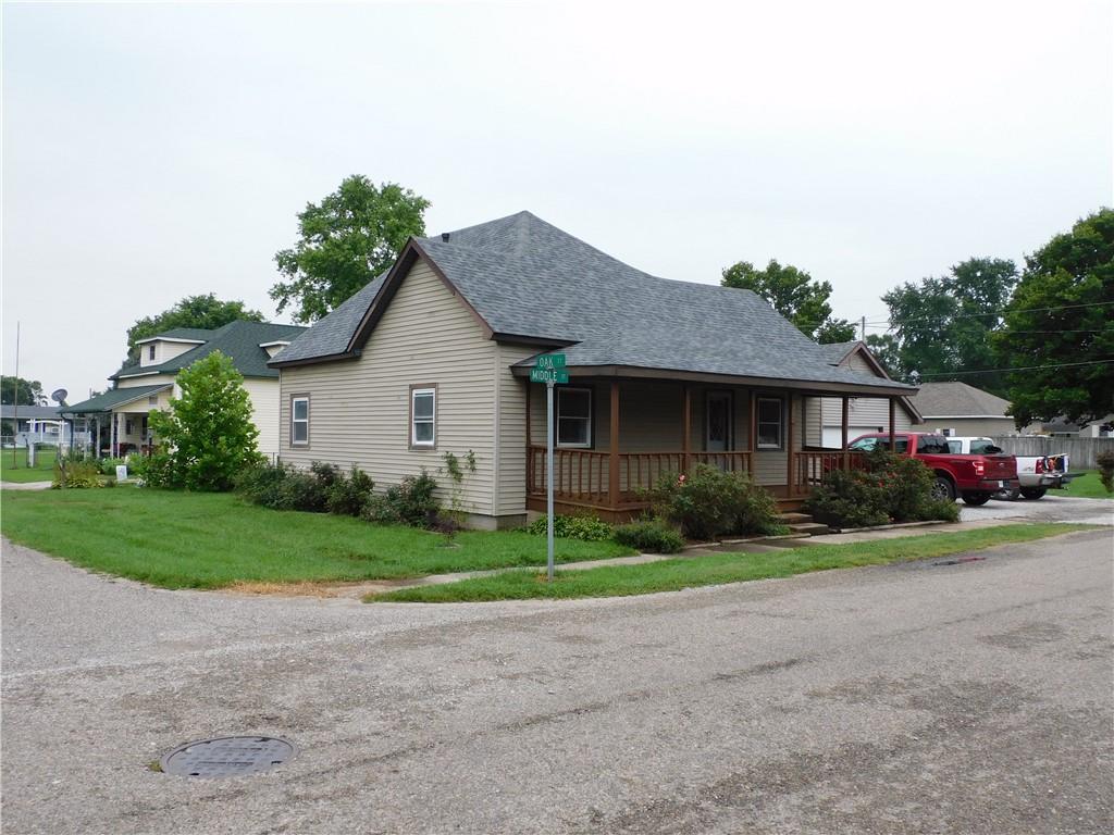 318 Middle Street Rosedale, IN 47874 - Photo 13 of 23