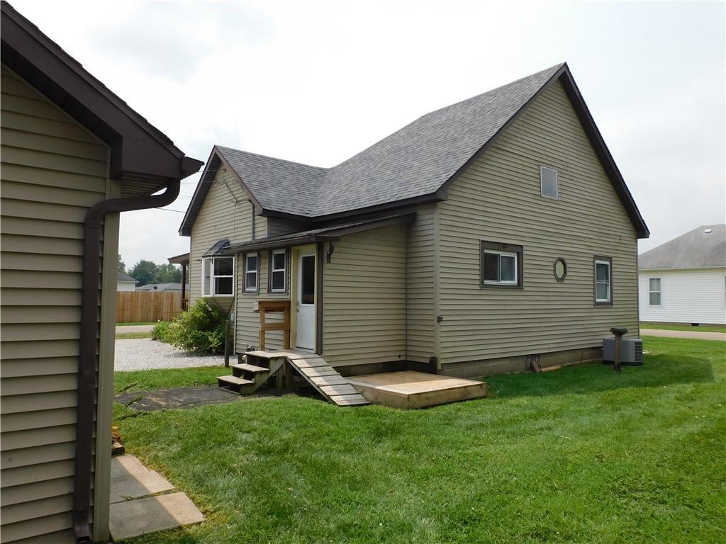 318 Middle Street Rosedale, IN 47874 - Photo 19 of 23