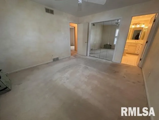 $255,000 | 6 Ivywood Drive, Jacksonville, IL 62650