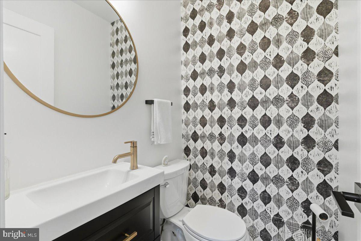 1632 Wainwright Drive Reston, VA 20190 - Photo 11 of 50