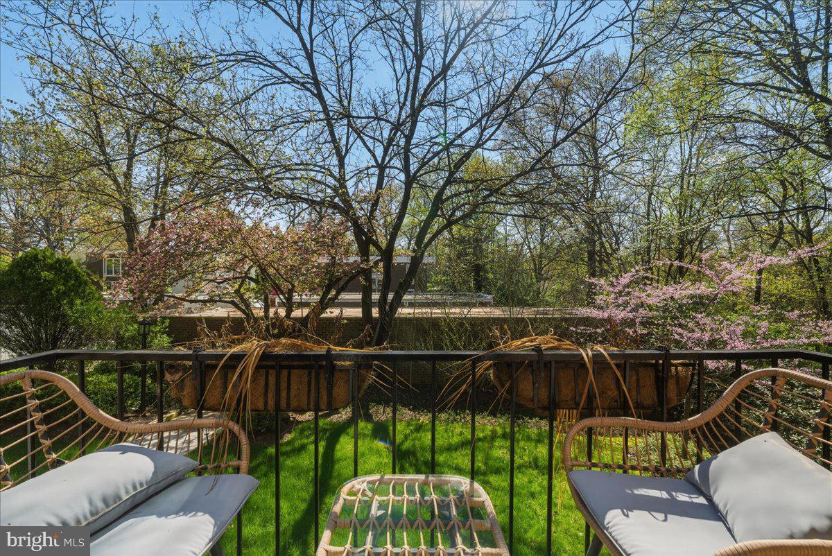 1632 Wainwright Drive Reston, VA 20190 - Photo 12 of 50