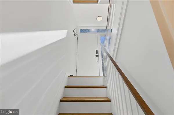 $890,000 | 1632 Wainwright Drive, Reston, VA 20190