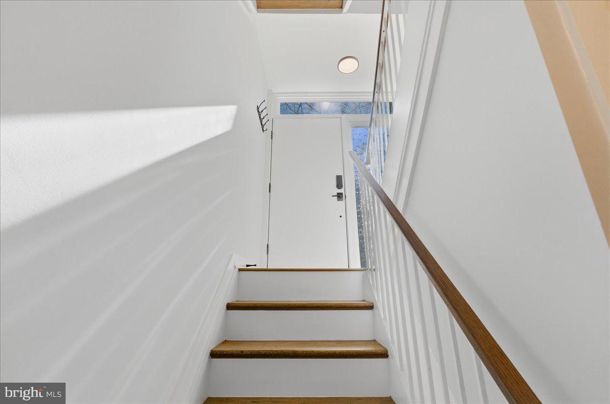 1632 Wainwright Drive Reston, VA 20190 - Photo 35 of 50