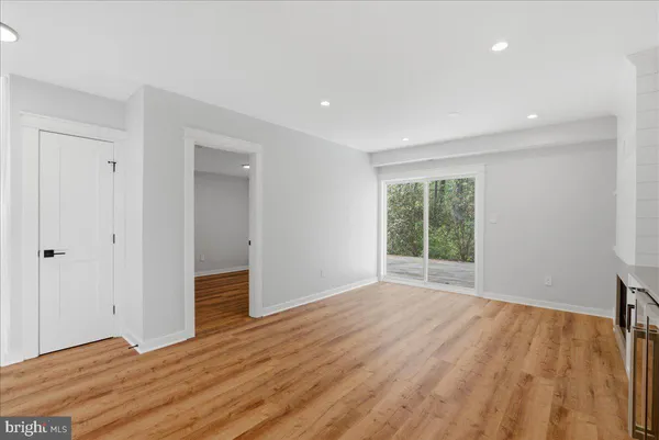 $890,000 | 1632 Wainwright Drive, Reston, VA 20190