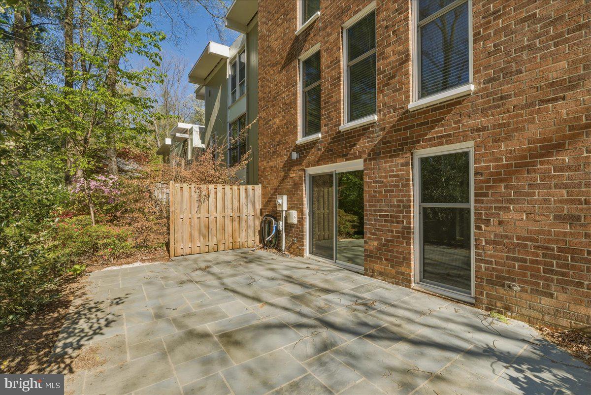 1632 Wainwright Drive Reston, VA 20190 - Photo 44 of 50