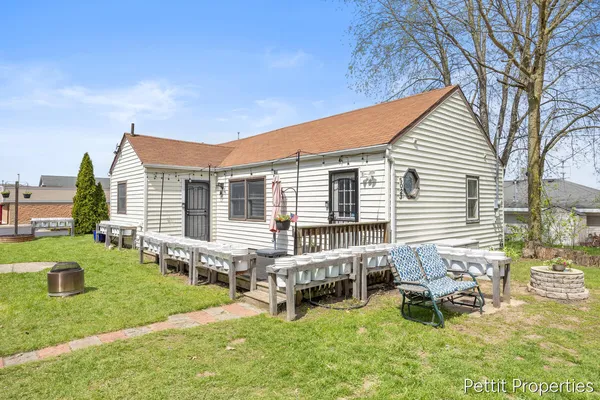 $249,900 | 5023 Vernor Avenue Northeast, Grand Rapids, MI 49525