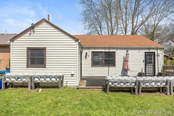 $249,900 | 5023 Vernor Avenue Northeast, Grand Rapids, MI 49525