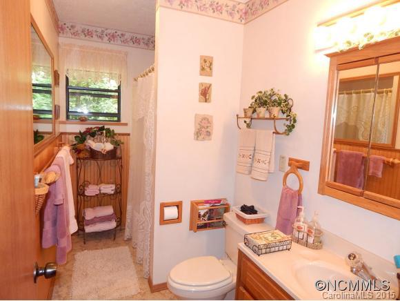 1437 Line Runner Ridge Road Rosman, NC 28772 - Photo 11 of 24 Gallery Image 11