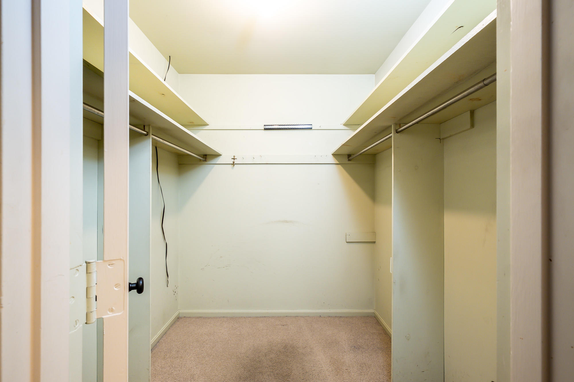 6014 Innes Trace Road Louisville, KY 40222 - Photo 29 of 56 Primary walk in closet off bathroom