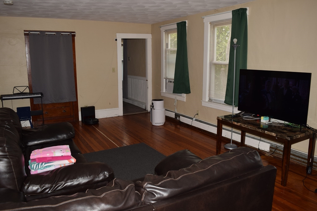 1407-1409 Worcester Street Springfield, MA 01151 - Photo 20 of 41 Gallery Image 20