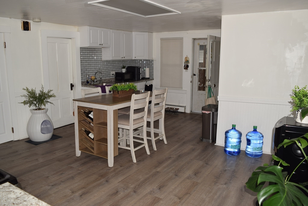 1407-1409 Worcester Street Springfield, MA 01151 - Photo 6 of 41 Gallery Image 6