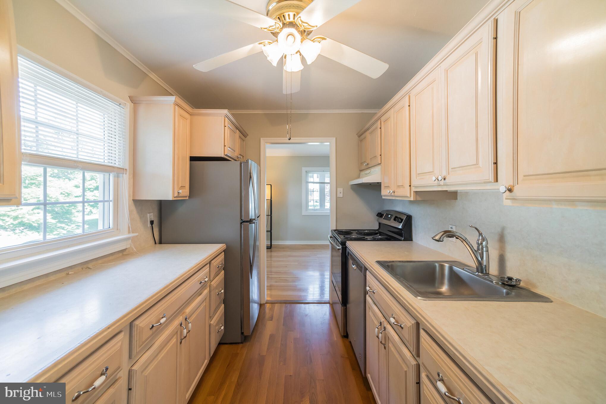 114 Lynbrook Road Paoli, PA 19301 - Photo 8 of 30