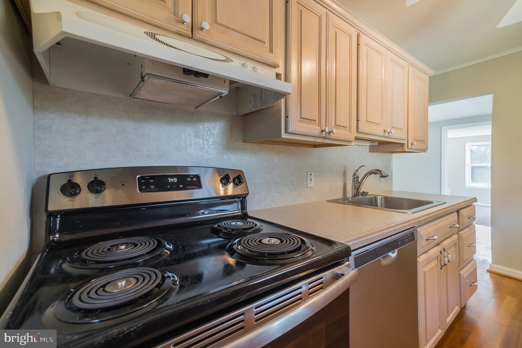 114 Lynbrook Road Paoli, PA 19301 - Photo 10 of 30