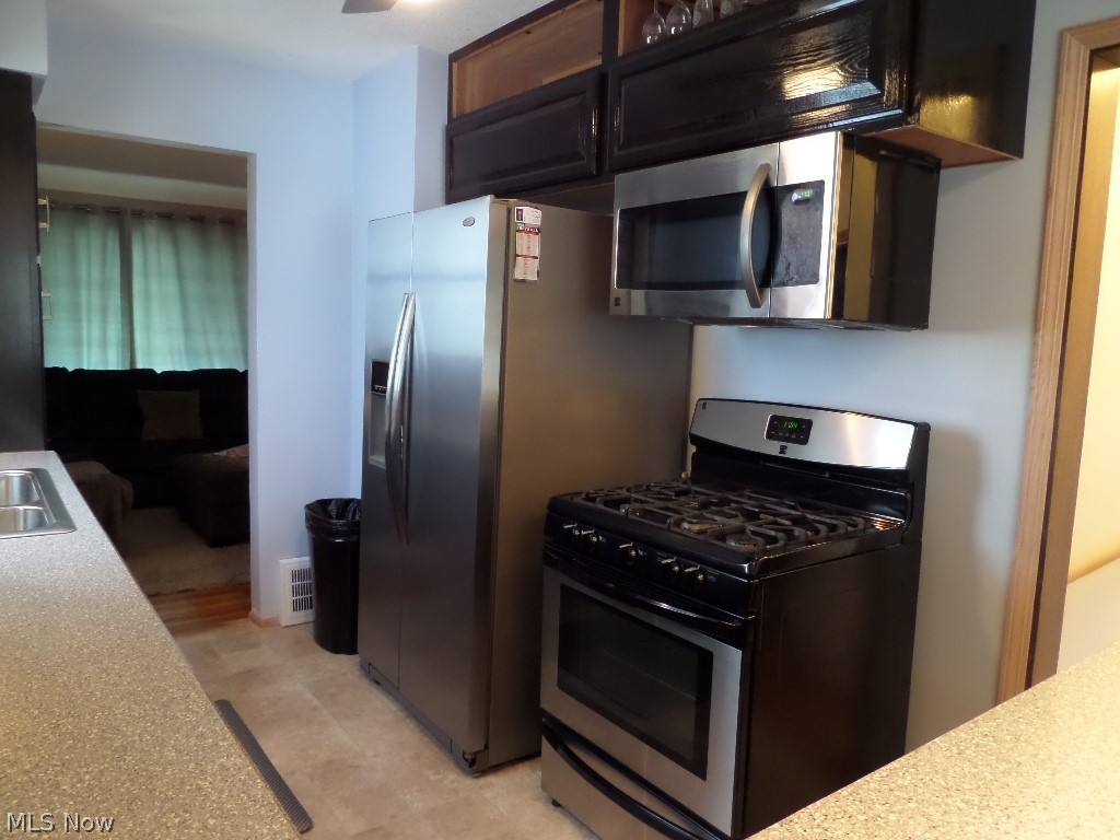 4340 Fulton Road Cleveland, OH 44144 - Photo 7 of 13 Gallery Image 7
