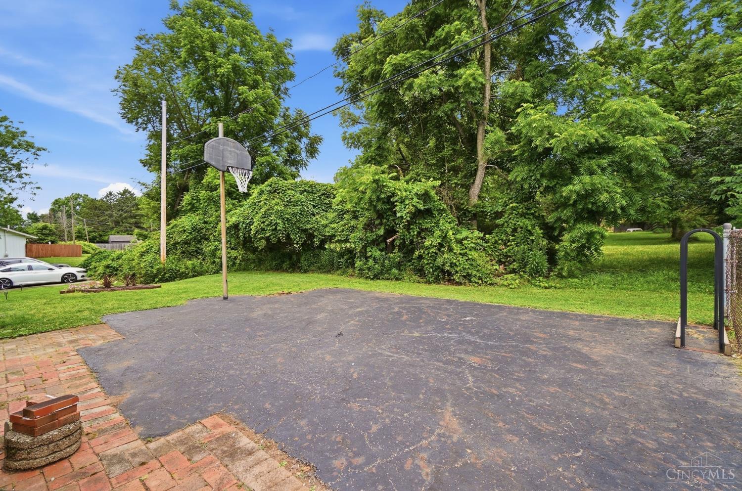 820 Critchfield Road Columbus, OH 43213 - Photo 5 of 67
