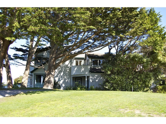 18 Ashdown Place Half Moon Bay, CA 94019 - Photo 22 of 23 a house view with a outdoor space