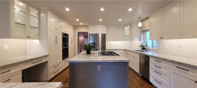 $11,000 | 1320 21st Street, Manhattan Beach, CA 90266