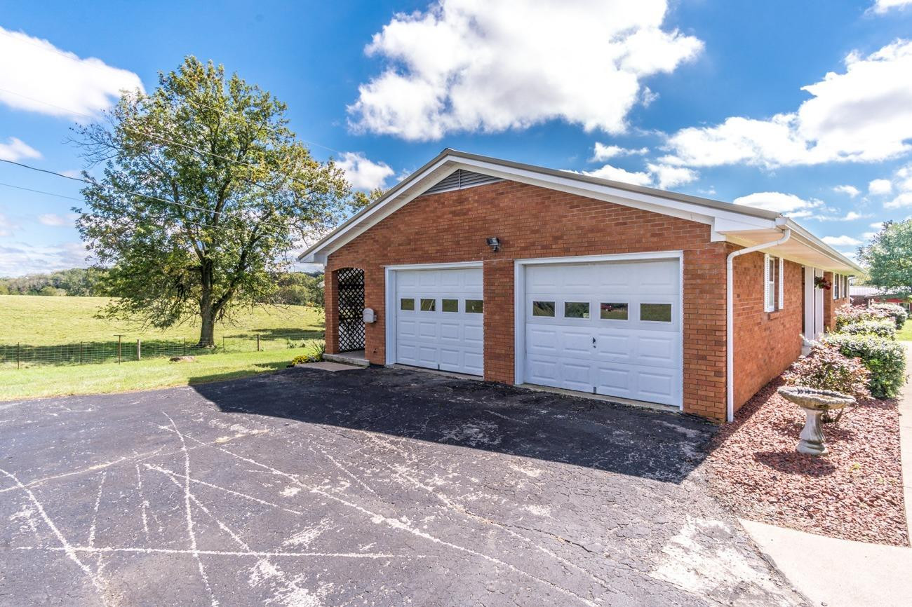 2135 Menelaus Road Berea, KY 40403 - Photo 34 of 45 Photo 34