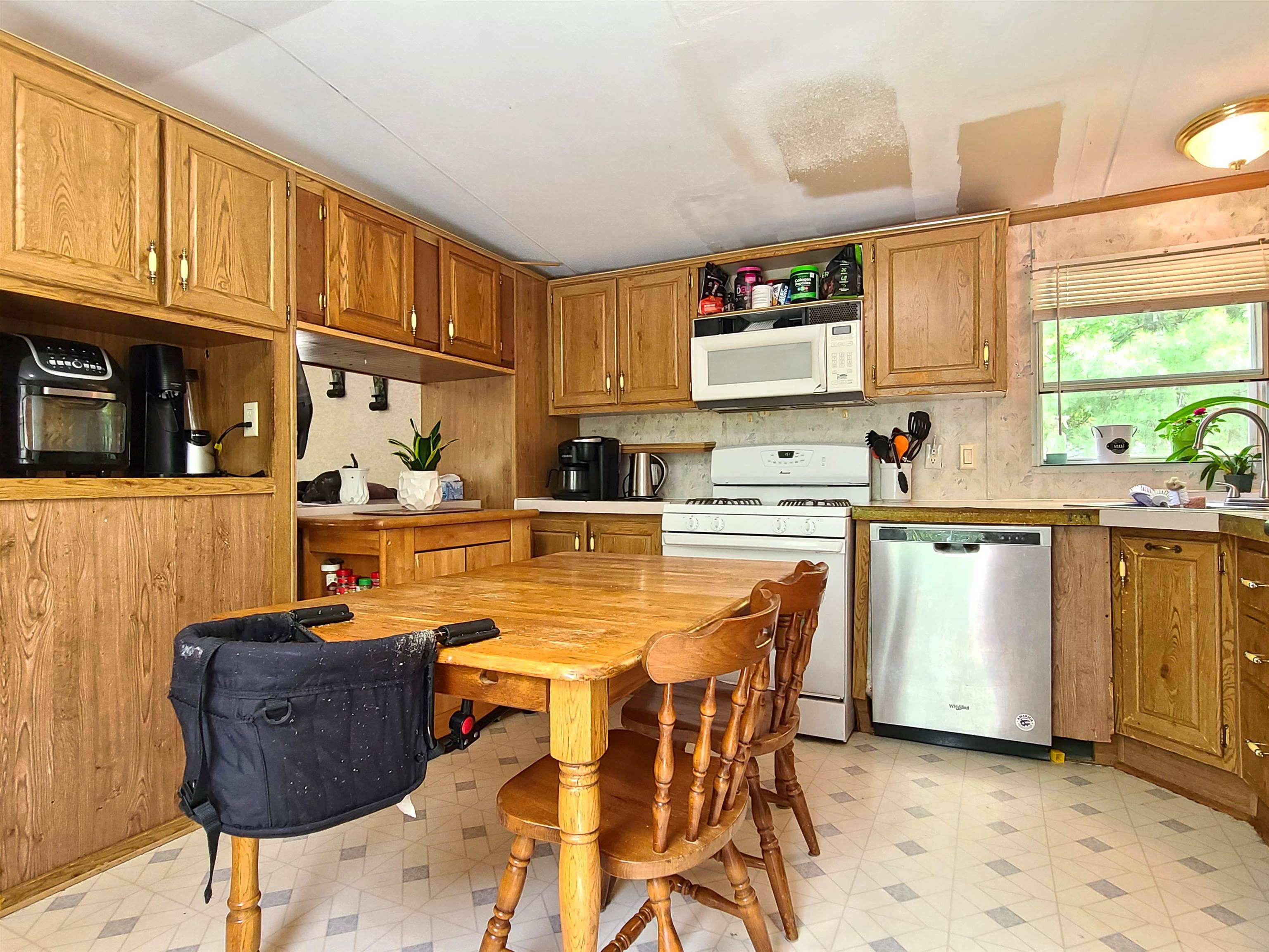 50 Wilmington Road Colchester, VT 05446 - Photo 8 of 17 Gallery Image 8