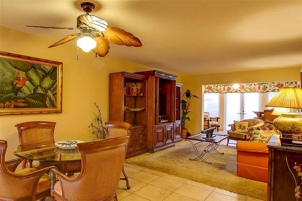 711 Beach Road, Unit 102 Sarasota, FL 34242 - Photo 3 of 21 Gallery Image 3