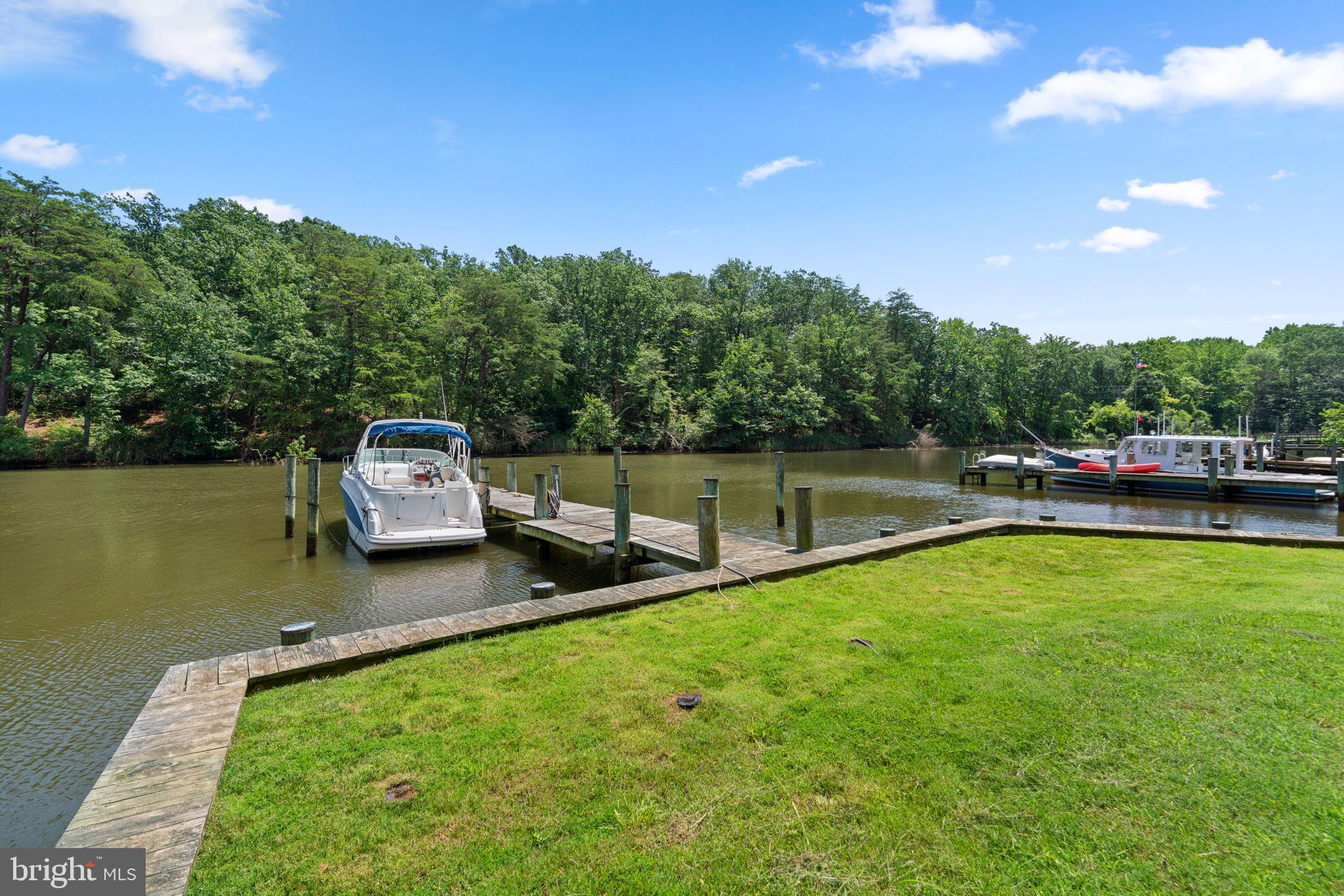 174 Acton Road Annapolis, MD 21403 - Photo 35 of 36 a view of a ocean with a yard