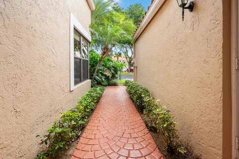 $389,000 | 22675 Meridiana Drive, Boca Raton, FL 33433