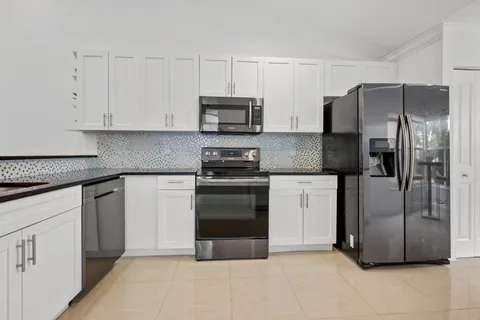 $389,000 | 22675 Meridiana Drive, Boca Raton, FL 33433