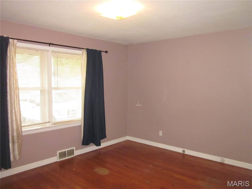 1295 Chambers Road St. Louis, MO 63137 - Photo 14 of 16 Gallery Image 14