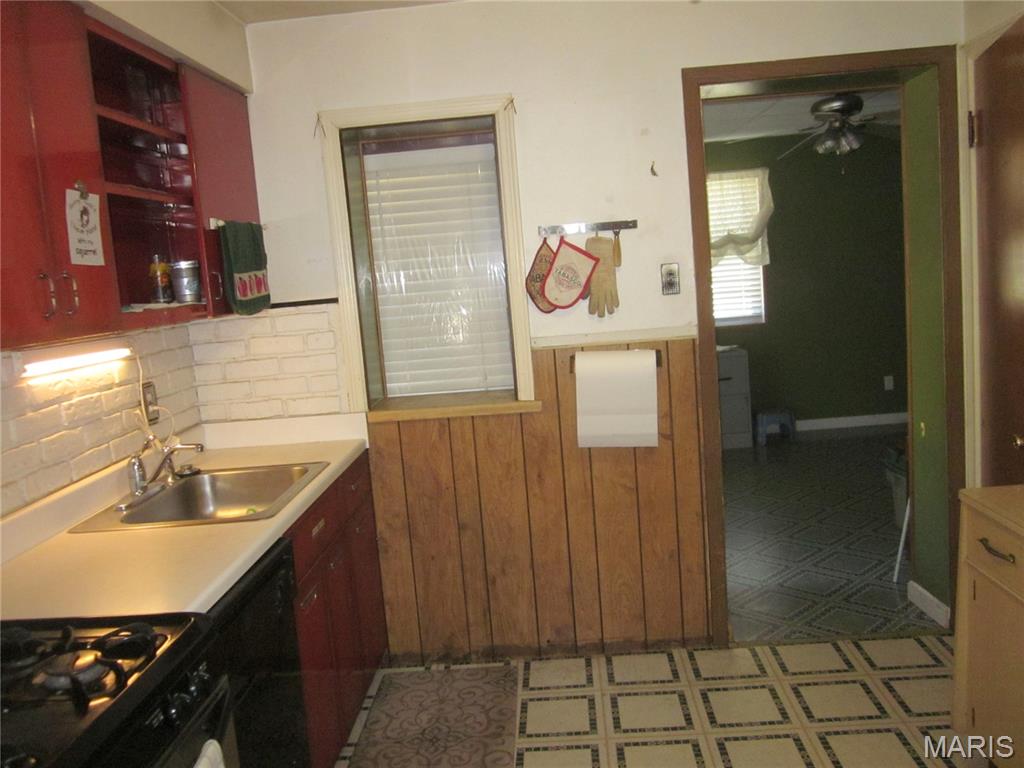 1295 Chambers Road St. Louis, MO 63137 - Photo 8 of 16 Gallery Image 8