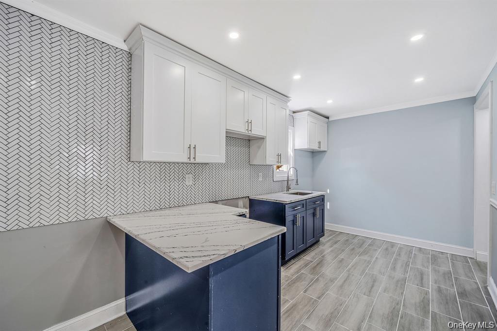 23 Maple Avenue Hempstead, NY 11550 - Photo 8 of 24