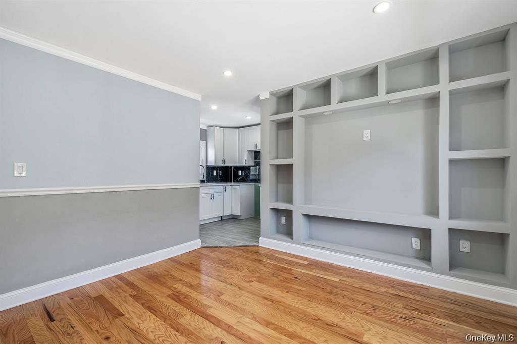 23 Maple Avenue Hempstead, NY 11550 - Photo 10 of 24