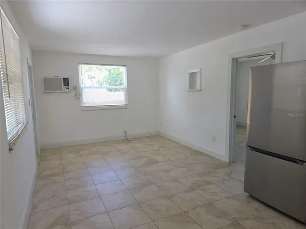 $1,200 | 6931 Hibiscus Avenue South, Unit 2B, South Pasadena, FL 33707