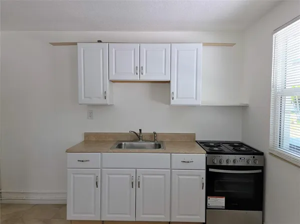 $1,200 | 6931 Hibiscus Avenue South, Unit 2B, South Pasadena, FL 33707