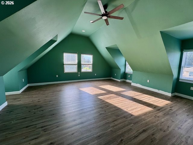 3215 William Street Longview, WA 98632 - Photo 19 of 37 Owner's Suite Bedroom