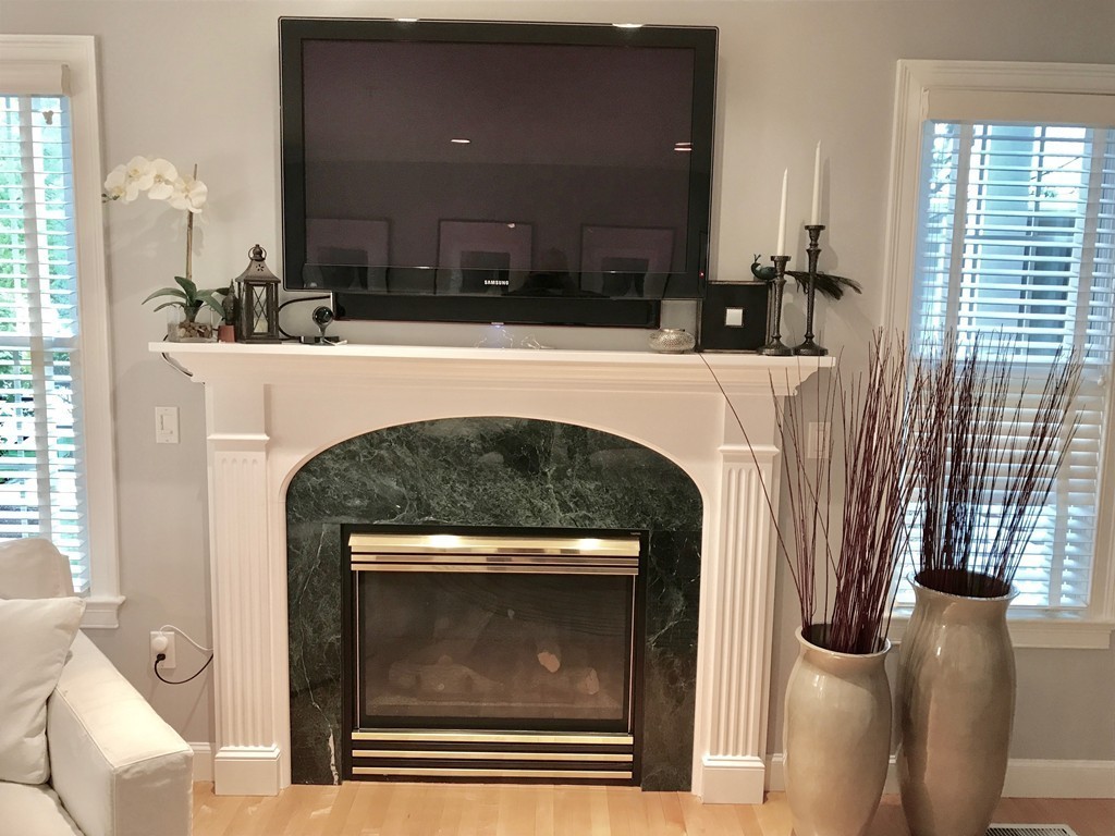 231 Victory Road, Unit 512 Quincy, MA 02171 - Photo 4 of 30 Gallery Image 4