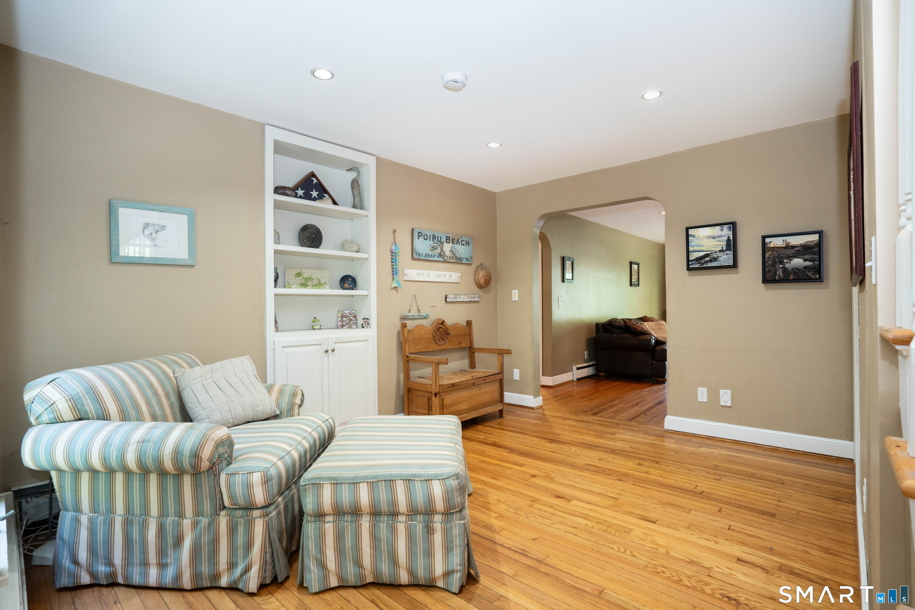 38 Hickory Hill Road Simsbury, CT 06070 - Photo 10 of 40 Sitting room