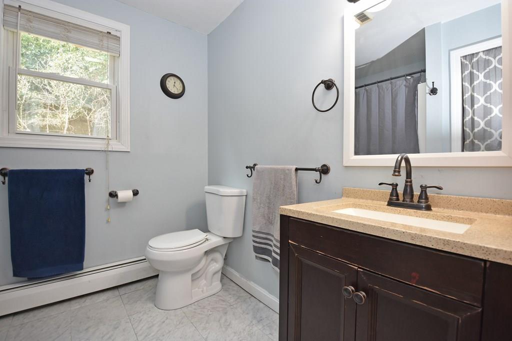 684 Flat Hill Road Lunenburg, MA 01462 - Photo 13 of 25 Gallery Image 13
