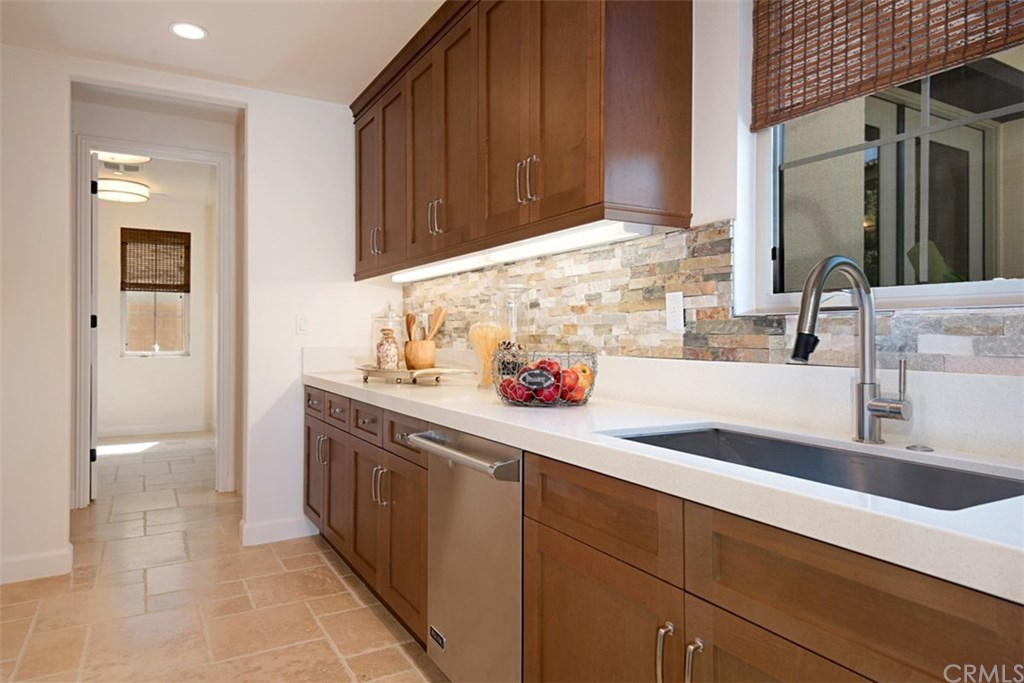 73 Sunset Cove Irvine, CA 92602 - Photo 17 of 74