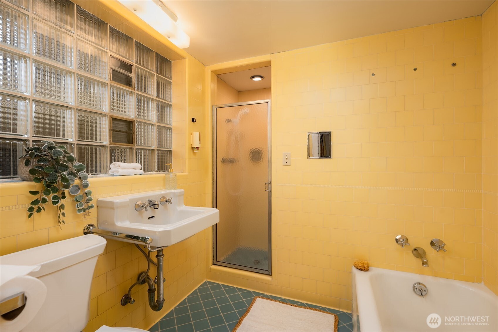 2324 East 17th Street Bremerton, WA 98310 - Photo 16 of 38