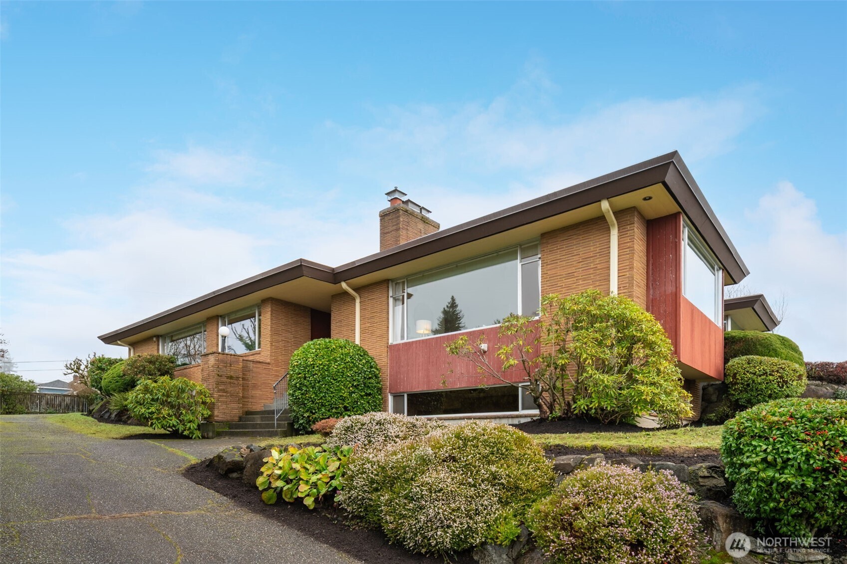 2324 East 17th Street Bremerton, WA 98310 - Photo 2 of 38
