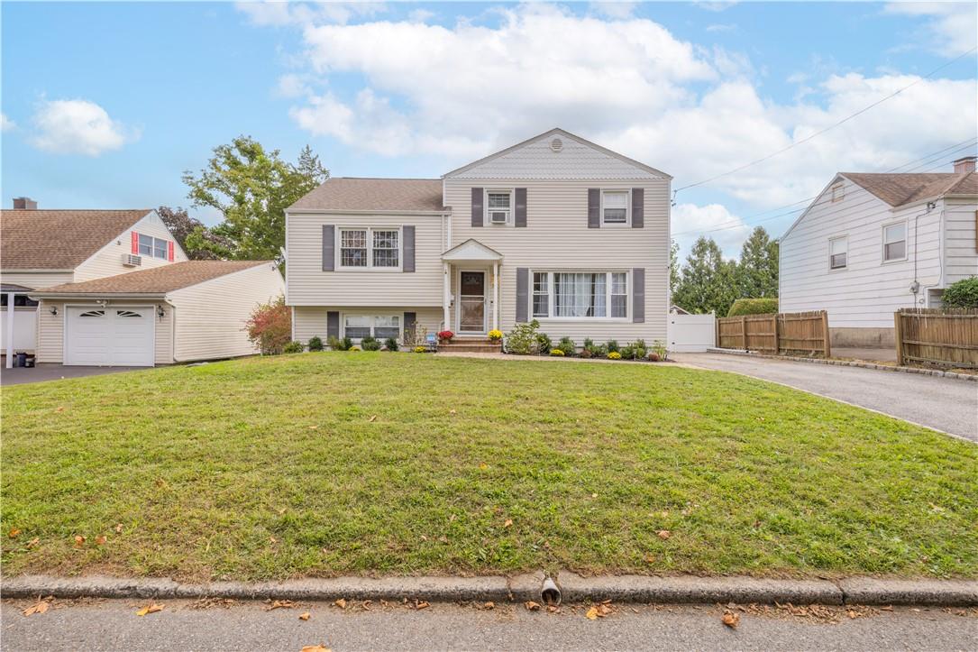 34 Rugby Road Yonkers, NY 10710 - Photo 1 of 1 Gallery Image 1