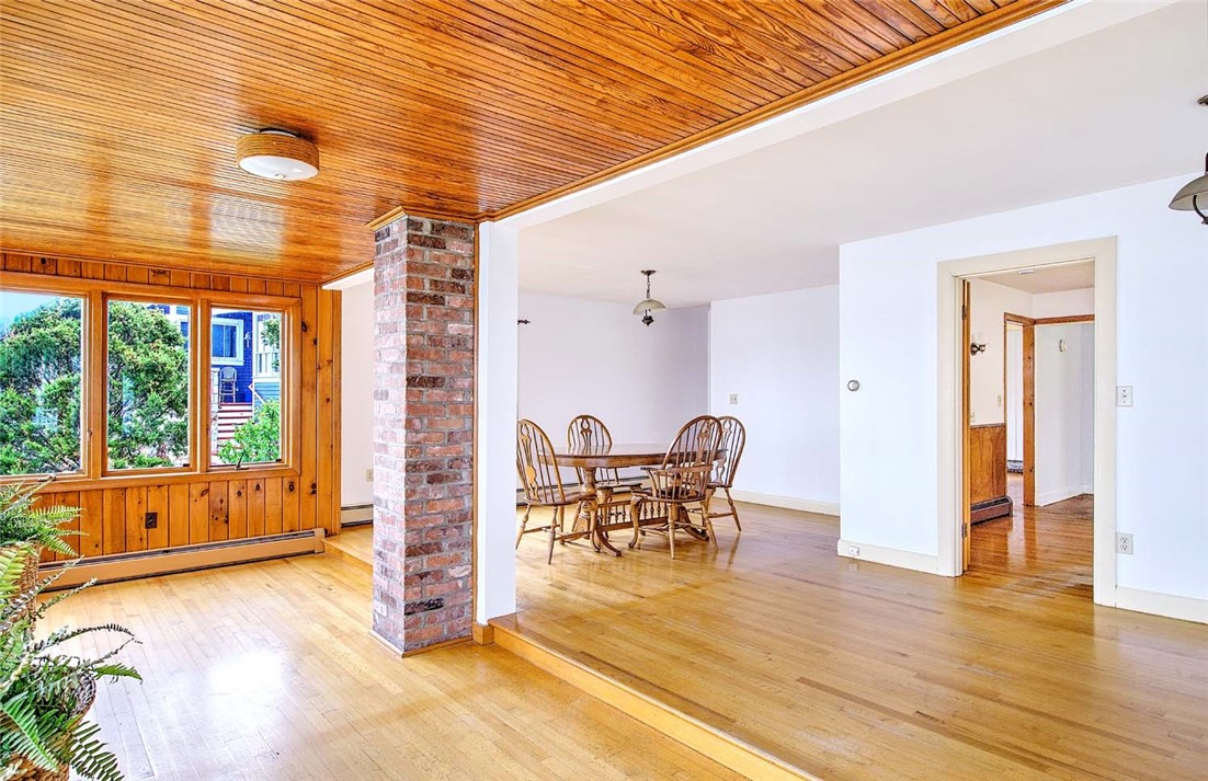 35 Hanson Road Barrington, RI 02806 - Photo 9 of 29